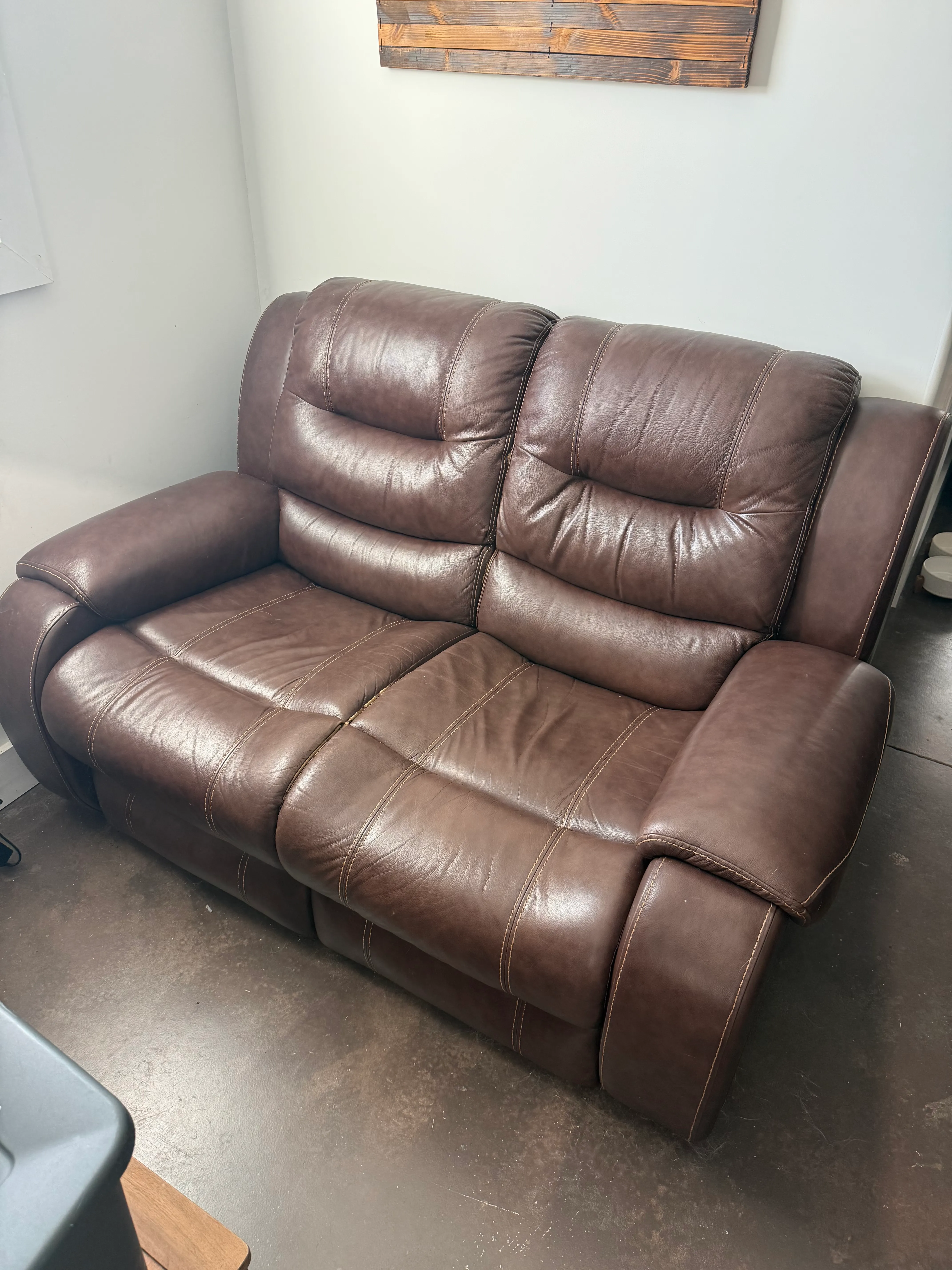 Comfortable Brown Faux Leather Dual Reclining Loveseat